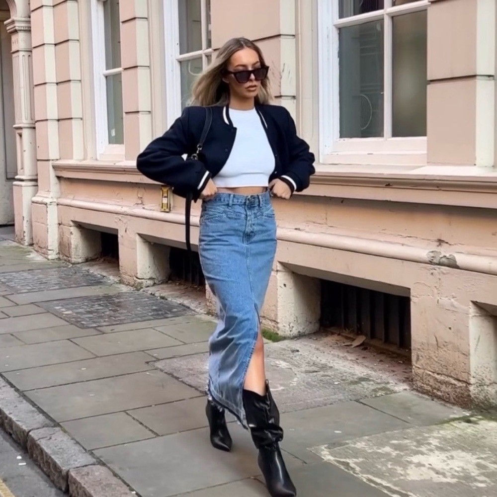 Zara Dark Blue Bomber Jacket with White Details - Picture 9 of 9